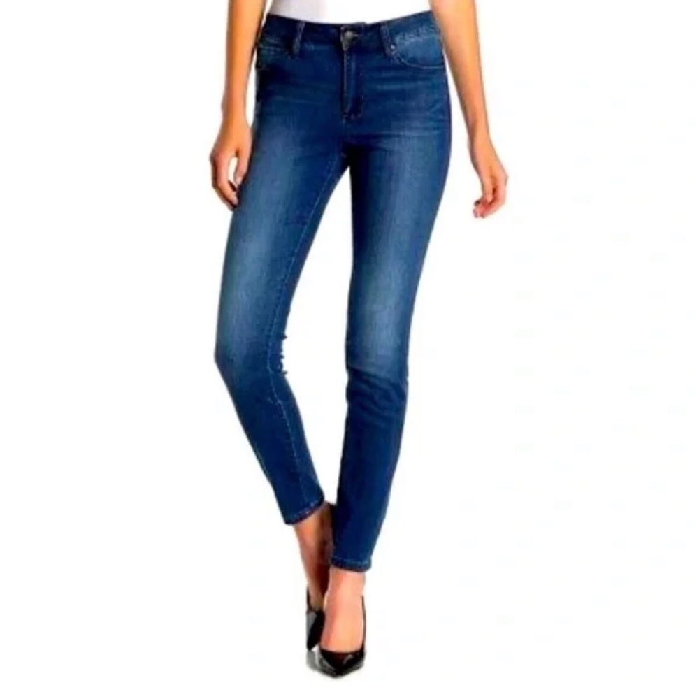 Tahari Size 10/30 Women's Kelly Classic Skinny Denim Jeans
